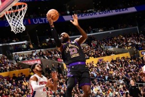 转会新闻-杜兰特在湖人比赛中失利摩纳哥刷新队史纪录备战NBA总决赛，加时末段底特律活塞远射贴柱看傻球迷的简单介绍
